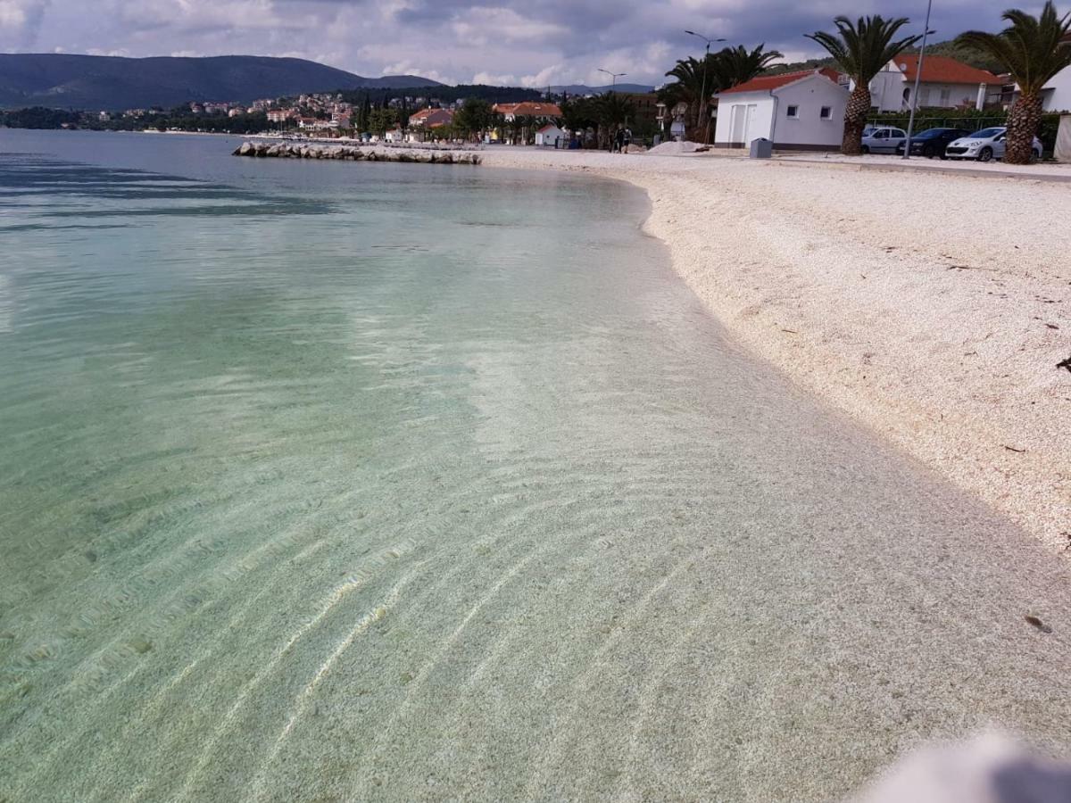 Apartment Radic-Perfect Location For Summer Activities Trogir Exterior foto
